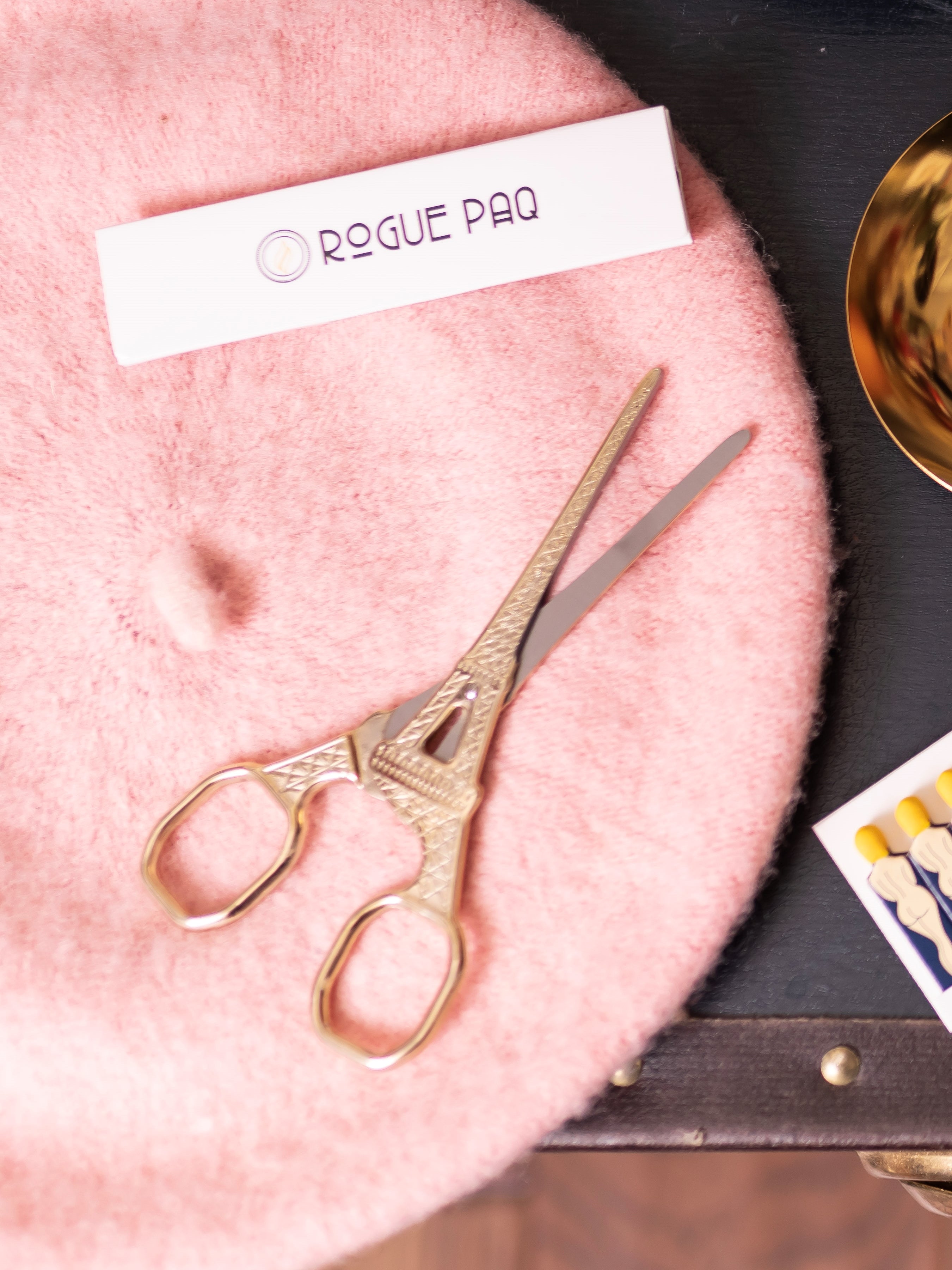 Rogue Paq Eiffel Tower Gold-Tone Bud Trimming Scissors